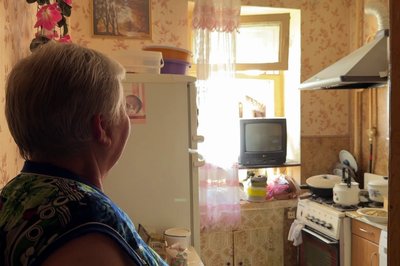 "Корм котячий – і то витягнули". Мешканці багатоповерхівки у Сумах розповіли про наслідки обстрілу "Корм котячий – і то витягнули". Мешканці багатоповерхівки у Сумах розповіли про наслідки обстрілу