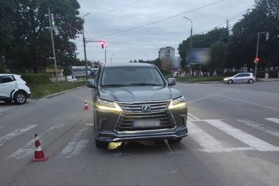 У Бердичеві внаслідок ДТП до реанімації потрапила 14-річна дівчина