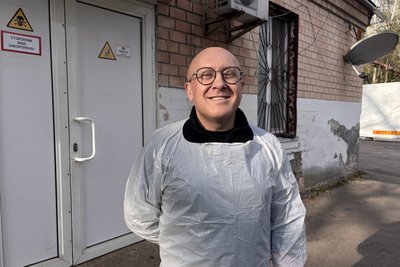 "Вдень — морг, увечері — пілон": паталогоанатом із Житомира розповів, як поєднує роботу та хобі