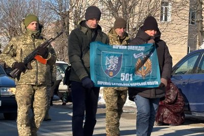 "ДНК-експертиза показала — це наш Саша": із полеглим воїном Олександром Михайленком попрощалися у Малині "ДНК-експертиза показала — це наш Саша": із полеглим воїном Олександром Михайленком попрощалися у Малині