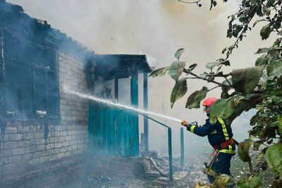 В Ізюмському районі під час побутової пожежі загинула жінка В Ізюмському районі під час побутової пожежі загинула жінка