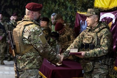 Житомир провів в останню путь 45-річного капітана Юрія Власюка Житомир провів в останню путь 45-річного капітана Юрія Власюка