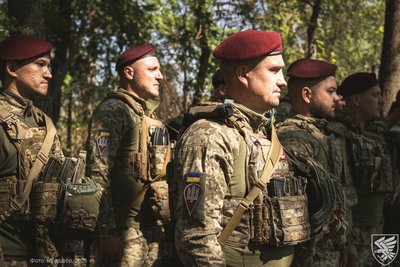 Воїнам житомирської 95-ої бригади вручили нагороди за успішне виконання бойових завдань Воїнам житомирської 95-ої бригади вручили нагороди за успішне виконання бойових завдань