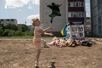 Родина загиблих через ракетний удар в Умані дітей Софії Шульги та Кирила Писарєва Родина загиблих через ракетний удар в Умані дітей Софії Шульги та Кирила Писарєва