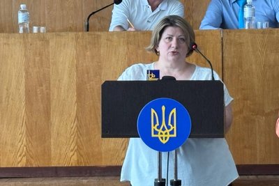 У Бердичеві виділили 8 мільйонів гривень на ремонт аварійного каналізаційного колектора У Бердичеві виділили 8 мільйонів гривень на ремонт аварійного каналізаційного колектора