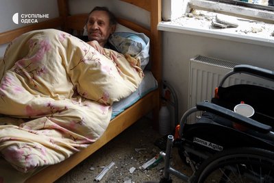 "Нас з дитиною склом завалило": наслідки ракетної атаки по Одещині 28 листопада "Нас з дитиною склом завалило": наслідки ракетної атаки по Одещині 28 листопада