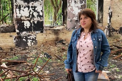 "У вогні згоріла уся техніка, меблі та п'ятдесят тисяч книг": РФ двома ударами знищила бібліотеку у Барвінковому "У вогні згоріла уся техніка, меблі та п'ятдесят тисяч книг": РФ двома ударами знищила бібліотеку у Барвінковому