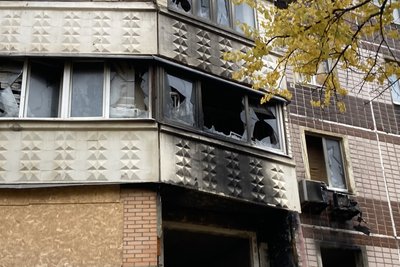 Північна Салтівка у Харкові у жовтні: побитой обстрілом будинок Північна Салтівка у Харкові у жовтні: побитой обстрілом будинок