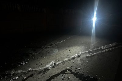 Оптоволокно від російського дрона на ринку у Дергачах Оптоволокно від російського дрона на ринку у Дергачах