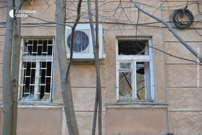 Унаслідок обстрілу РФ пошкоджено будівлі Суспільне Одеса, одна з них зруйнована Унаслідок обстрілу РФ пошкоджено будівлі Суспільне Одеса, одна з них зруйнована