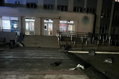 Пошкоджені лікарня, гімназія та будинки: прокуратура розслідує атаку РФ на Одещину Пошкоджені лікарня, гімназія та будинки: прокуратура розслідує атаку РФ на Одещину