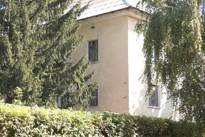 Батька дівчинки, яка випала з третього поверху будинку у Бердичеві, хочуть позбавити батьківських прав Батька дівчинки, яка випала з третього поверху будинку у Бердичеві, хочуть позбавити батьківських прав