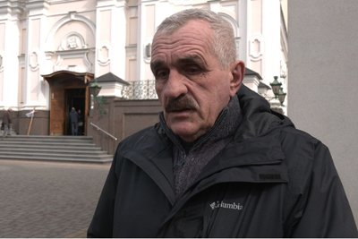 У Луцьку попрощалися з загиблим добровольцем Володимиром Матрунчиком У Луцьку попрощалися з загиблим добровольцем Володимиром Матрунчиком