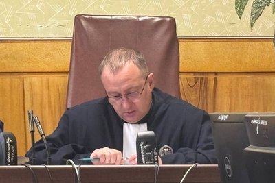 У Бердичеві на Житомирщині двоє із трьох суддів у справі про підпал автомобілів заявили про самовідвід: що відомо У Бердичеві на Житомирщині двоє із трьох суддів у справі про підпал автомобілів заявили про самовідвід: що відомо