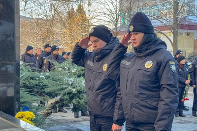 У Житомирі вшанували ліквідаторів наслідків аварії на Чорнобильській АЕС У Житомирі вшанували ліквідаторів наслідків аварії на Чорнобильській АЕС