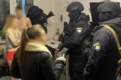 Двох жителів Житомира судитимуть за розповсюдження психотропних речовин Двох жителів Житомира судитимуть за розповсюдження психотропних речовин