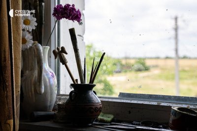 Вид з вікна студії херсонського художника Василя Боженка у Зимовнику Вид з вікна студії херсонського художника Василя Боженка у Зимовнику