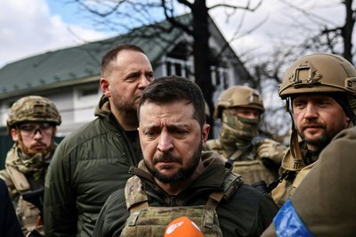 Володимир Зеленський у звільненій Бучі 4 квітня Володимир Зеленський у звільненій Бучі 4 квітня