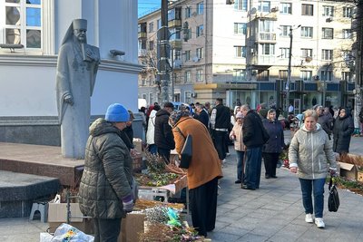У Вербну неділю житомиряни у храмах освячують гілочки верби