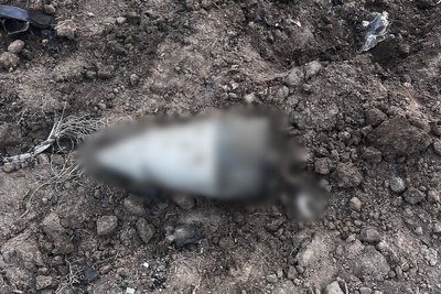 На Житомирщині знайшли нерозірвані бойові частини дронів РФ та касетні елементи На Житомирщині знайшли нерозірвані бойові частини дронів РФ та касетні елементи