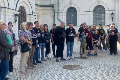 У Києво-Печерській Лаврі провели молебень за військовополонених в Маріуполі У Києво-Печерській Лаврі провели молебень за військовополонених в Маріуполі