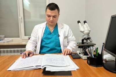 "Бракує хірургів": лікар-доброволець з Луцька Богдан Супрунець про роботу в зоні бойових дій "Бракує хірургів": лікар-доброволець з Луцька Богдан Супрунець про роботу в зоні бойових дій