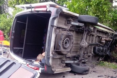 На Вінниччині зіткнулися легковик та мікроавтобус: одна людина загинула На Вінниччині зіткнулися легковик та мікроавтобус: одна людина загинула