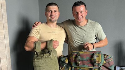 Футболіст з Волині Артем Федецький розповів про війну, волонтерство та футбол Футболіст з Волині Артем Федецький розповів про війну, волонтерство та футбол
