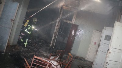 У Харкові ввечері 18 грудня спалахнула пожежа, яку гасили 90 рятувальників У Харкові ввечері 18 грудня спалахнула пожежа, яку гасили 90 рятувальників