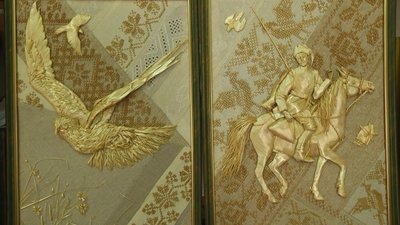 Вишиває соломкою Наталя Лашко з 1984 року. 9 грудня 2022 рік Вишиває соломкою Наталя Лашко з 1984 року. 9 грудня 2022 рік