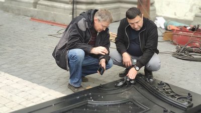 В Архикатедральму соборі УГКЦ в Тернополі встановлюють відреставровані двері