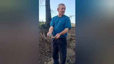 Василь Лахнюк показує наслідки удару "Кинджалом" Василь Лахнюк показує наслідки удару "Кинджалом"