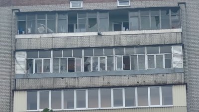 Падіння невстановленого російського літального об'єкта в спальному районі Запоріжжя Падіння невстановленого російського літального об'єкта в спальному районі Запоріжжя