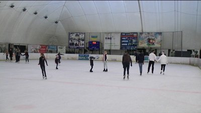 Міська рада не буде купувати “Льодовий клуб”, що у Центральному парку Вінниці