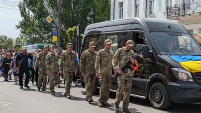 На щиті: на Черкащині поховали полеглого захисника На щиті: на Черкащині поховали полеглого захисника