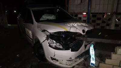 Кримські патрульні розбили третій за півтора року автомобіль