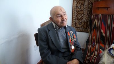 Ветеран селища Новотроїцьке відзначив 95-річчя