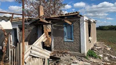 “Село практично горіло все”. Як живуть люди у прифронтовому селі Криворізького району “Село практично горіло все”. Як живуть люди у прифронтовому селі Криворізького району