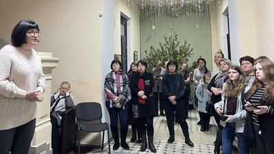 Виставку новорічно-різдвяної атрибутики розгорнули у Житомирському обласному краєзнавчому музеї Виставку новорічно-різдвяної атрибутики розгорнули у Житомирському обласному краєзнавчому музеї