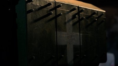 "Російський ленд-ліз". На Донеччині військові лагодять трофейні танки окупантів "Російський ленд-ліз". На Донеччині військові лагодять трофейні танки окупантів