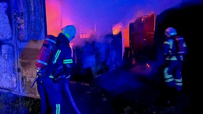 Пожежа у металевому вагончику