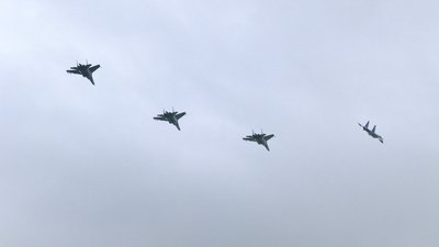 За штурвалом – молоді льотчики: як над Київ – Чоп на Рівненщині винищувачі тренувались За штурвалом – молоді льотчики: як над Київ – Чоп на Рівненщині винищувачі тренувались