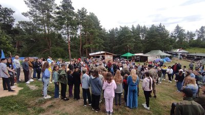 Молодь з восьми областей таборує у Подільсько-Волинській січі Молодь з восьми областей таборує у Подільсько-Волинській січі