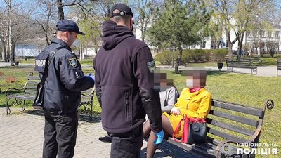 Миколаївські поліцейські перевіряють дотримання правил карантину Миколаївські поліцейські перевіряють дотримання правил карантину
