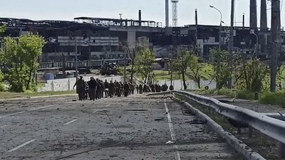 Вихід українських військових з Азовсталі Вихід українських військових з Азовсталі