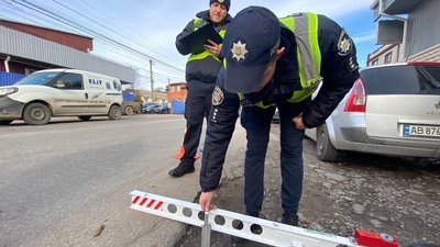 На Вінниччині перевіряють якість доріг: які недоліки фіксують