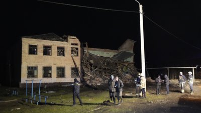 РФ зруйнувала школу в одному з районів Харкова ввечері 2 січня