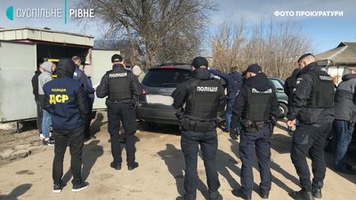 Хотіли 200 тисяч: у Рівному підозрюють двох посадовців Держпраці в хабарництві