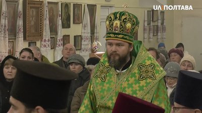Архієпископ Полтавський і Кременчуцький ПЦУ Федір на нічному бдінні Архієпископ Полтавський і Кременчуцький ПЦУ Федір на нічному бдінні
