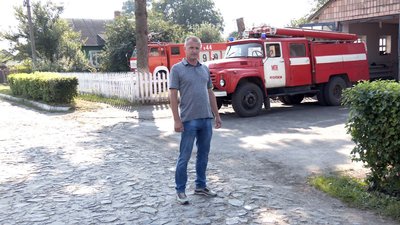 Начальник місцевої пожежної команди Віталій Гайдучик Начальник місцевої пожежної команди Віталій Гайдучик